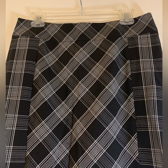 Express Design Studio Black/White Plaid Fishtail Pencil Skirt l Size 8 Y2K - Picture 2 of 8